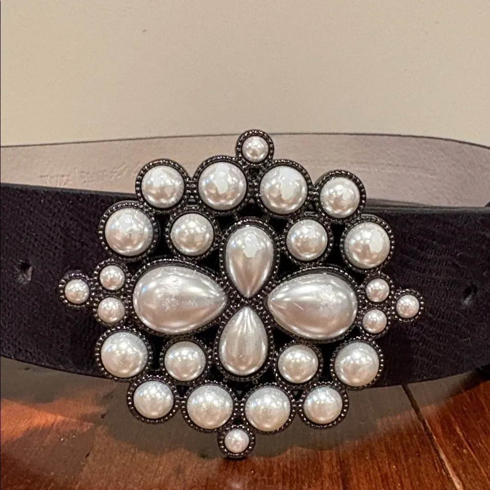 White House Black Market Black Reptile Pearl Embossed Belt Size S